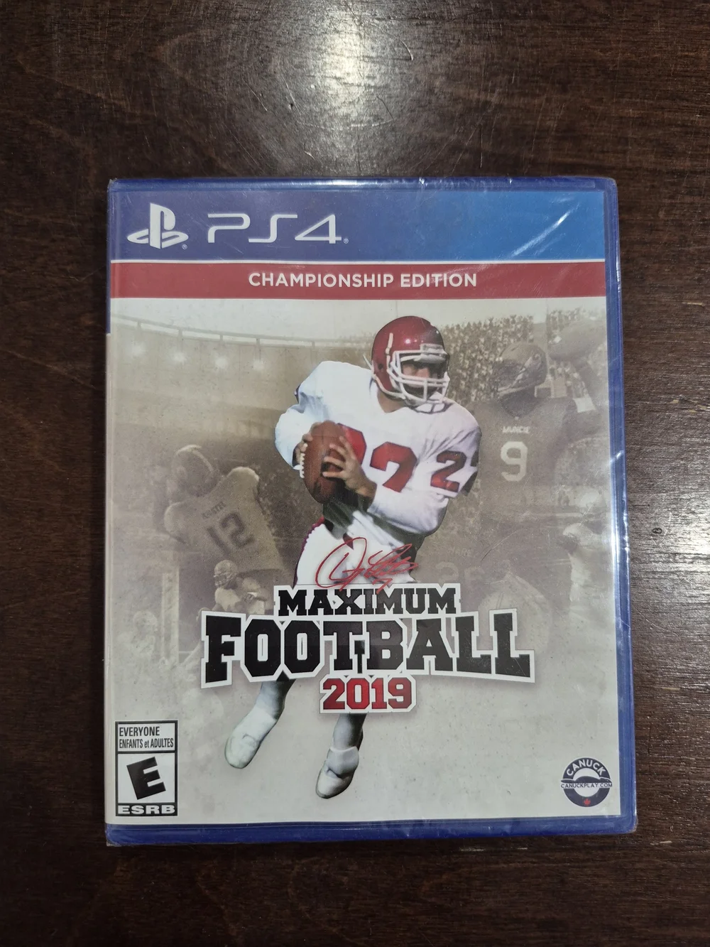 Sony Maximum Football 2019 - Red and White Cover (PS4) Doug Flutie.